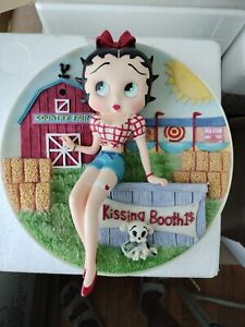 Betty Boop Three Dimensional Kissing Booth 8" Plate Danbury Mint #B6295