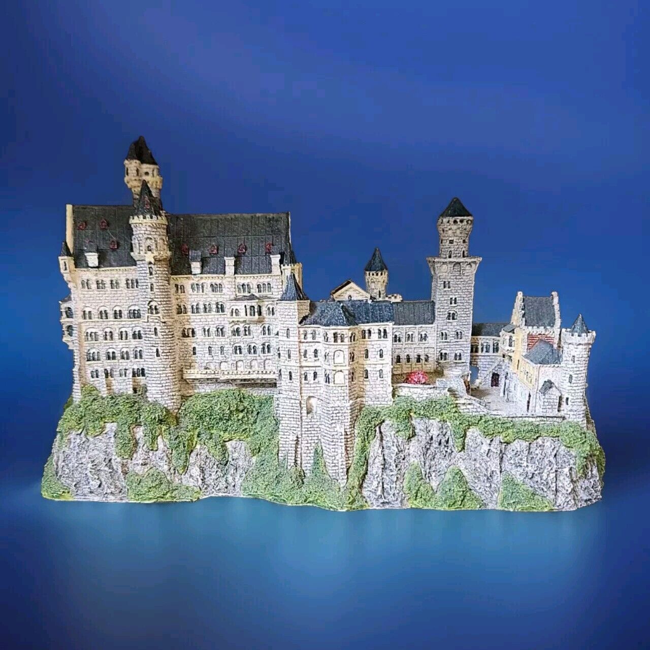 SALE!! 1993 Danbury Mint Enchanted Castle Neuschwanstein Ltd Ed FREE SHIPPING