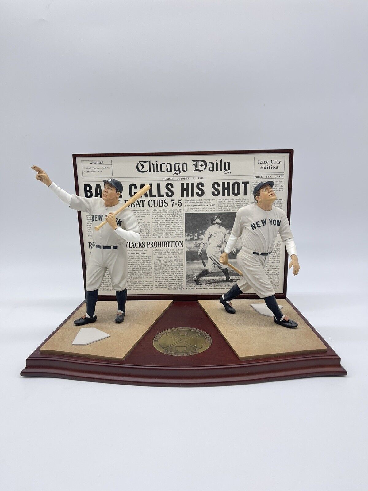 Babe Ruth 1932 Called Shot Homer Run DANBURY MINT Figurine Statue N. Y. Yankees