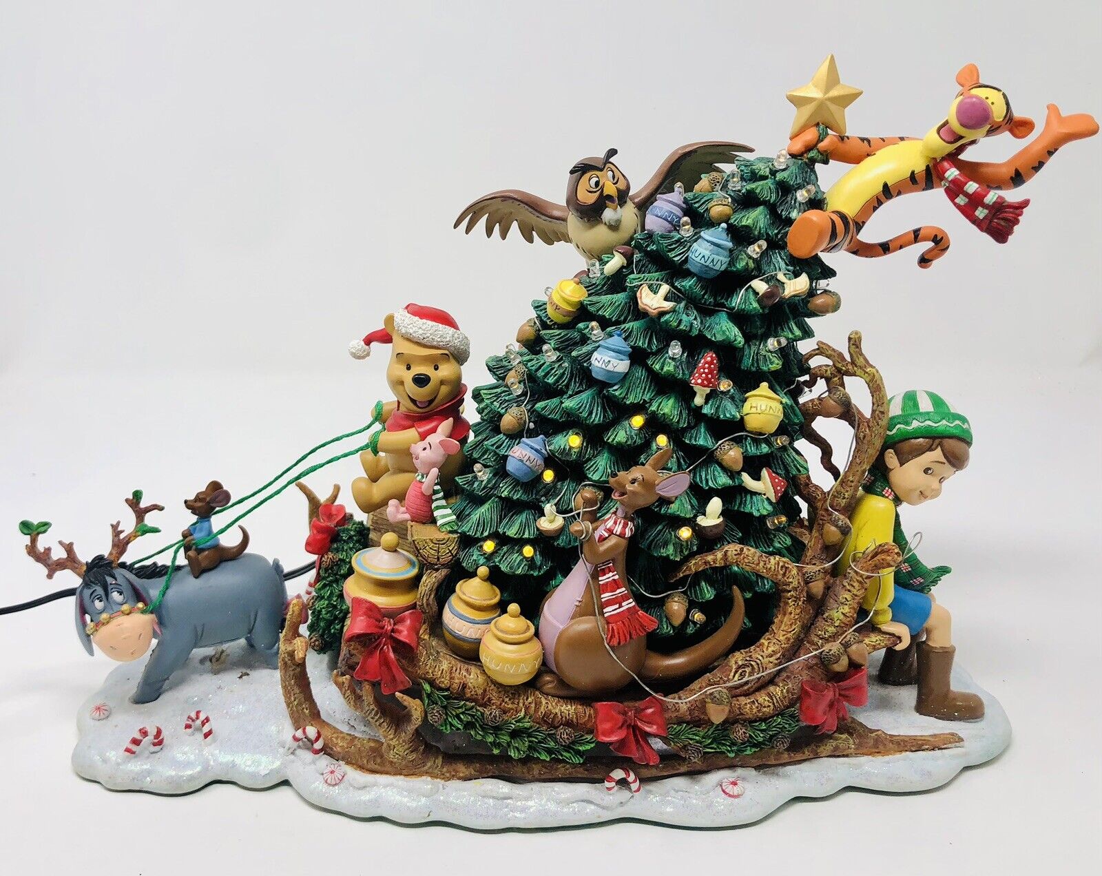 Danbury Mint Winnie The Pooh Light Up Christmas Sleigh