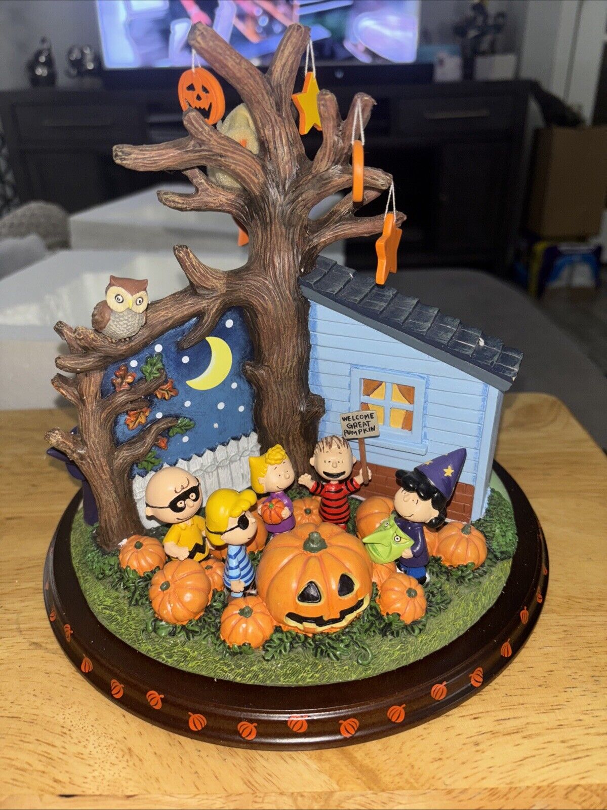 The Danbury Mint 2016 Peanuts Halloween Extravaganza Rotating Lazy Susan