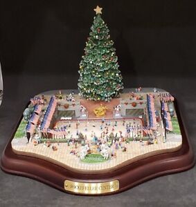 Danbury Mint Christmas at Rockefeller Center Figurine Vintage Mint RARE