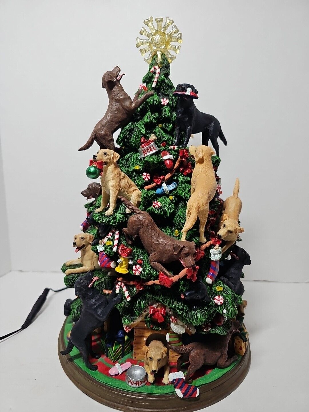 Danbury Mint Labrador Retriever Dog Christmas Tree Lighted Figurine Retired