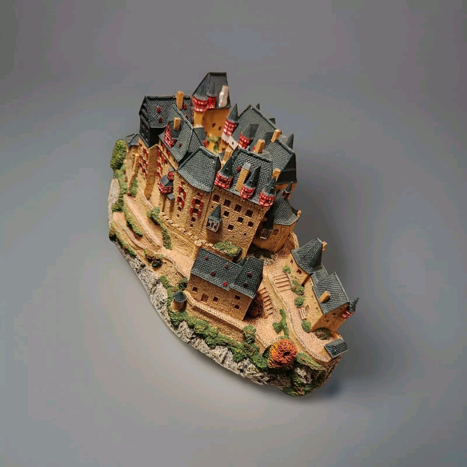 Danbury Mint Enchanted Castles Of Europe Eltz Castle Rhineland Germany 1994