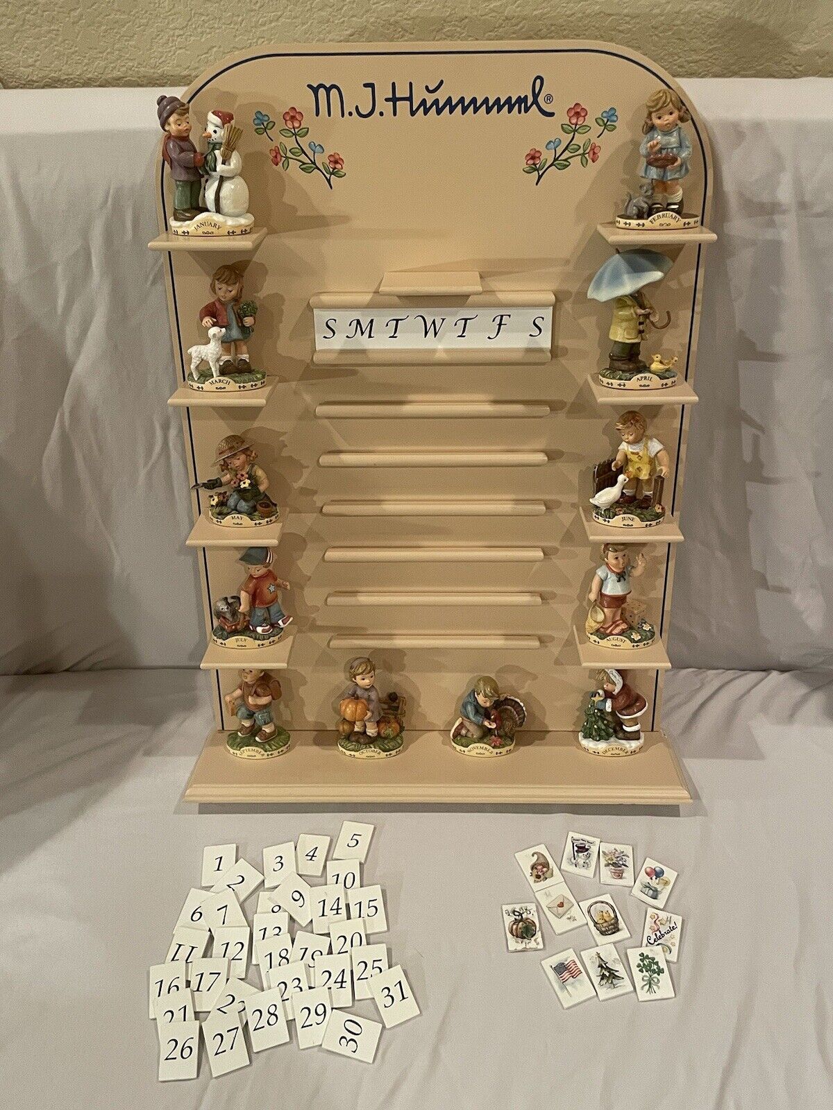 MJ Hummel Danbury Mint Perpetual Calendar Display Wall Shelf 12 Figurines