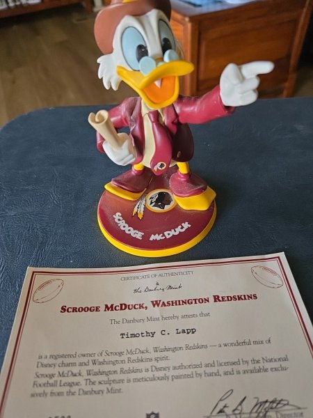 New ListingDanbury Mint Disney Stars Of The Washington Redskins Scrooge McDuck
