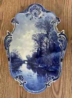 PORCELEYNE FLES DELFT: LARGE APPLIQUE AFTER A PAINTING BY DU CHATTEL