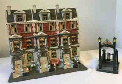  Dept 56 Christmas in The City Sutton Place Brownstones Retired 5961-7 Bonus