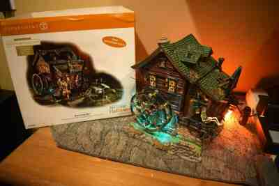 Dept 56 DEAD CREEK MILL  Snow Village Halloween NIB   #54606   (v520)