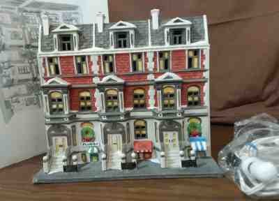 Dept 56 Christmas In The City Lighted 1987 SUTTON PLACE BROWNSTONES 59617 