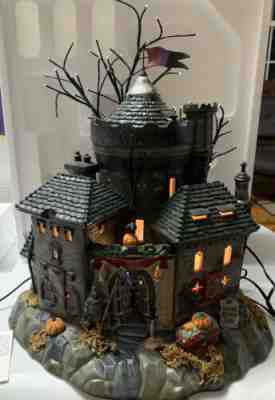 Dept 56 Halloween - CASTLE BLACKSTONE - Mint in box -FIBER OPTIC LIGHTS & SOUNDS