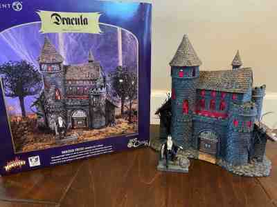 Department 56 Dracula's Castle #56.59301 Hot Classics Monsters (MINT)