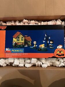 Dept 56 Peanuts Halloween Party Set 5 House Linus Sally Lucy Tree 59097 Rare NEW