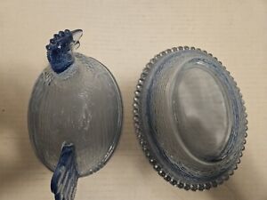 VINTAGE INDIANA GLASS PASTEL BLUE HEN on a NEST RARE TEST MOLD ERROR TURNED HEAD