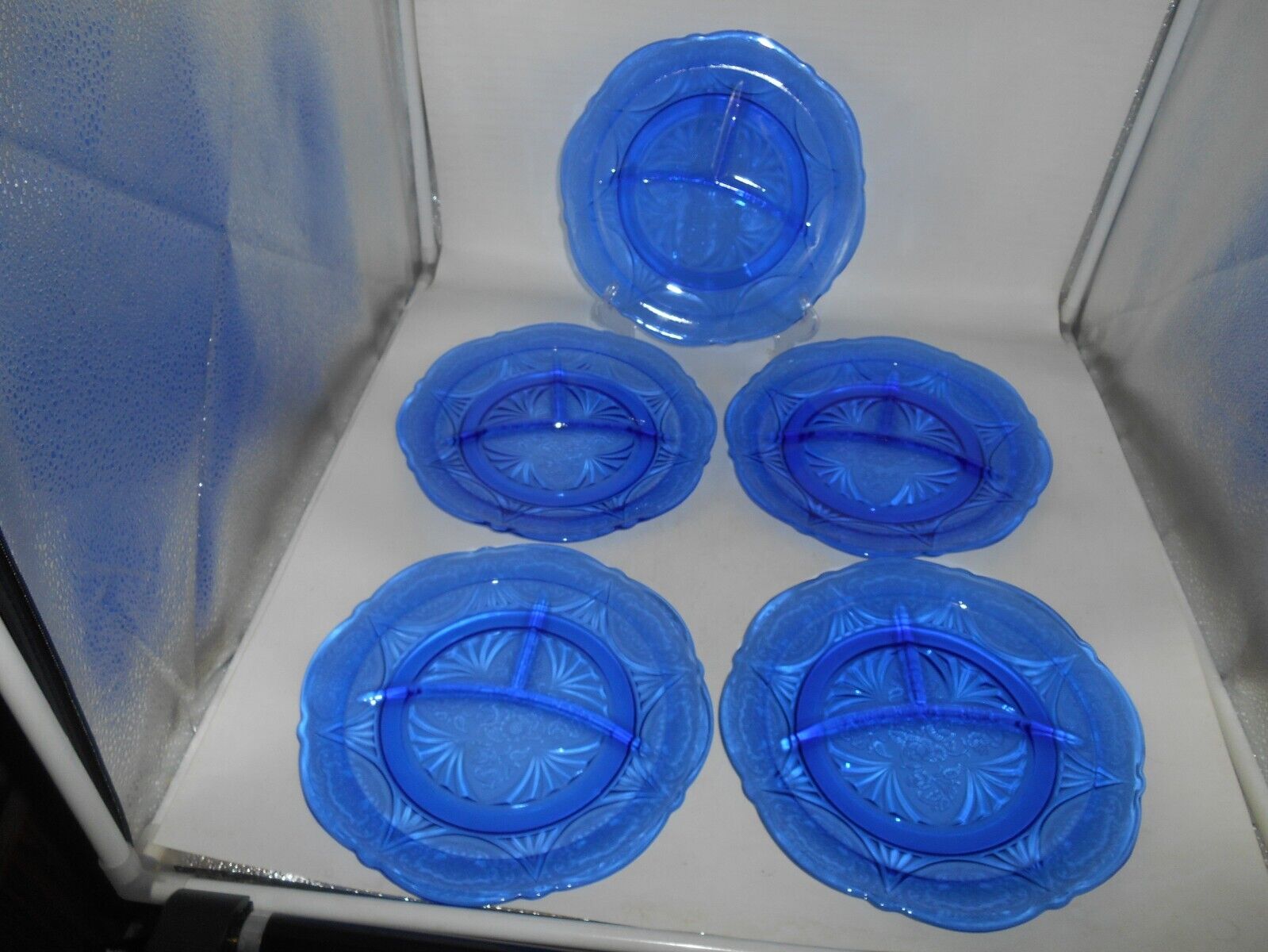 Gorgeous Set of 5 Hazel-Atlas Cobalt Blue Royal Lace pattern 10" Grill Plates