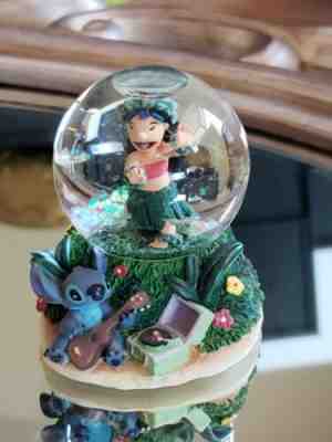 Lilo & Stich Disney mini snow globe 