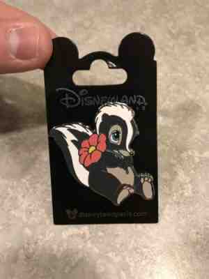 DLP Disney Disneyland Paris Flower Pin DLRP Bambi Skunk Flower Series Pin