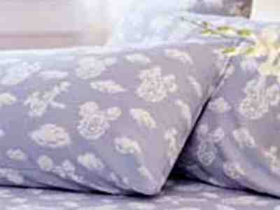 NEW DISNEY STORE MICKEY MOUSE GOOFY CLOUD FLANNEL PILLOW CASE BEDDING PILLOWCASE