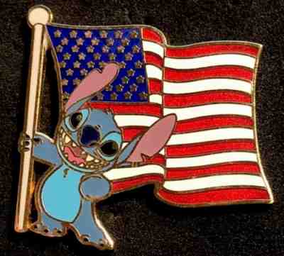 DISNEY WDW 2008 PATRIOTIC STITCH PROUDLY FLYING THE AMERICAN FLAG VHTF PIN