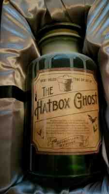 Disney Theme Parks Haunted Mansion Host A Ghost Spirit Jar - Hatbox Ghost - New 