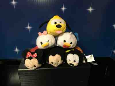 Disney Store Tsum Tsum Mickey Minnie Goofy Pluto Donald Daisy NWT 3.5” Plush 