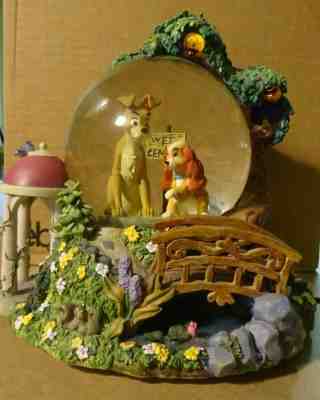 DISNEY Lady & the Tramp Snow Globe Musical Lights "Bella Notte" See Description