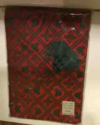 Disney Mickey Mouse Icon And Holly Large 14"x 90" Red Green Christmas Runner New