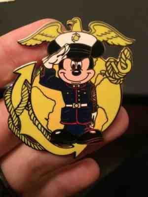 Disney Auctions pin US Marine Corps Mickey Mouse LE 500 military series