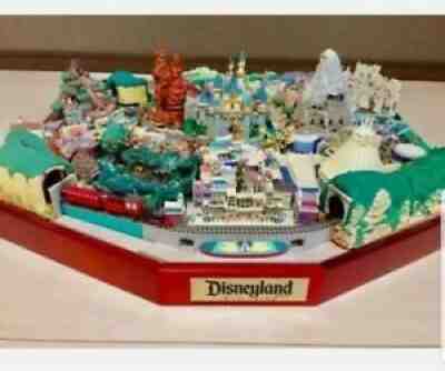 DeAGOSTINI Disney My Disneyland Diorama Model SetÂ VERY RARE UNIQUE