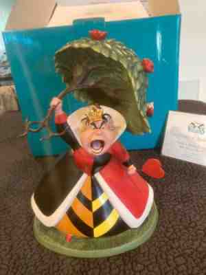 WDCC Alice in Wonderland Queen of Hearts Whos Been Painting My Roses Red? w/ Box