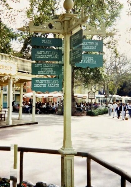 Vintage DISNEYLAND BEAR COUNTRY Frontierland direction sign