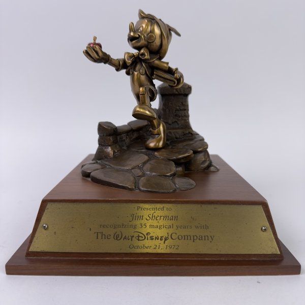 Disney Cast Member 35 Years Service Award Bronze Statue Pinocchio Company Figure