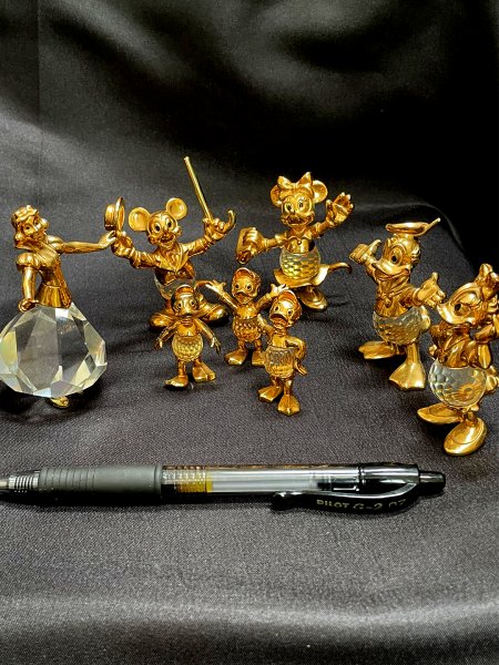 Disney 24kt Gold Plated & Lead Crystal Micky Mouse Lencia Austria Figurine Set