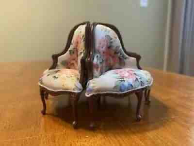 BESPAQ DOLLHOUSE LOBBY FOUR CHAIR ROUND SOFA