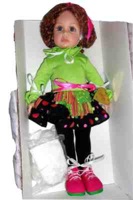 RARE EFFANBEE GROOVY GIRL KATIE DOLL RED CURLY HAIR GORGEOUS