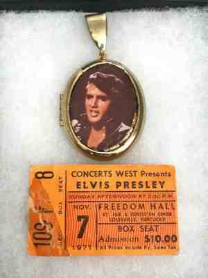 RARE 1971 ELVIS PRESLEY AUTHENTIC CONCERT TICKET + VINTAGE LOCKET