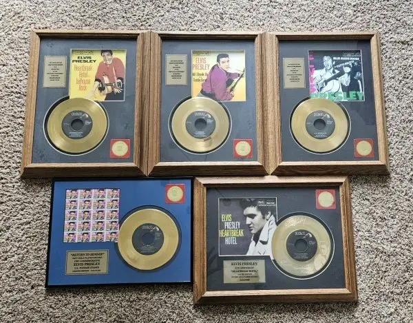 Elvis Presley 24 Kt Framed Gold Plated 45 Record Lot of 5 W/ HEARTBREAK "ETCHED"