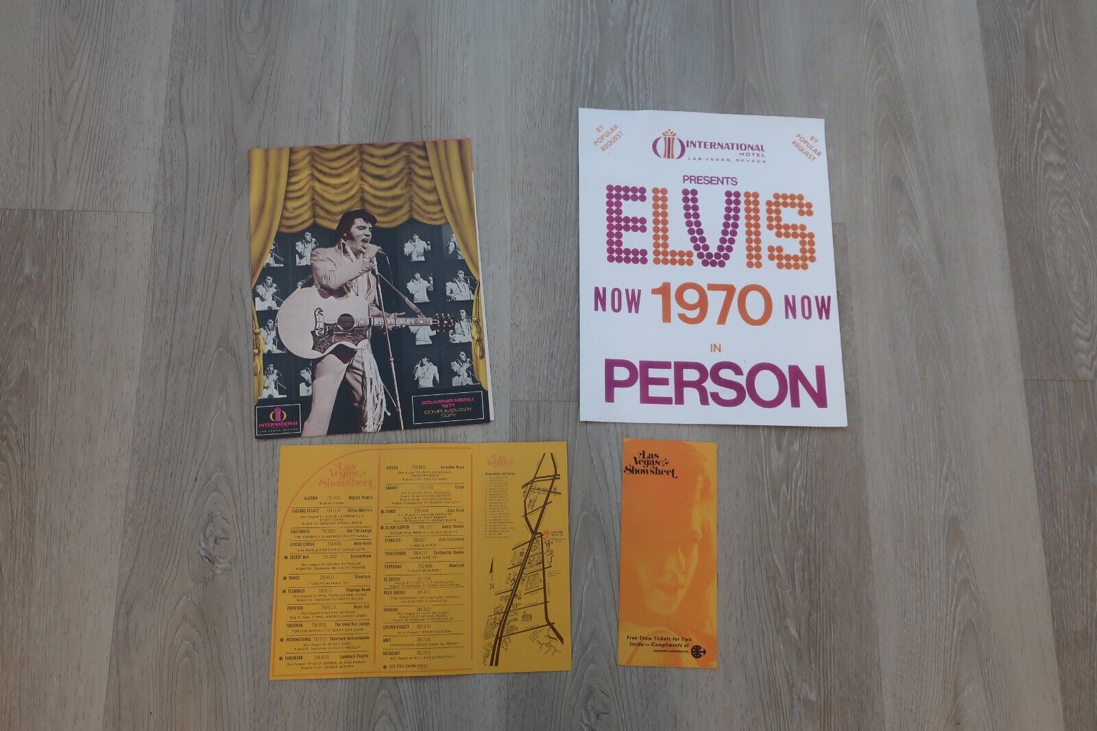 Rare ELVIS 1971 International Hotel Souvenir Menu, 2 Trifold Brochures & 70 Sign