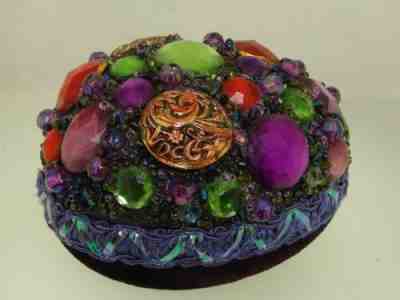 RARE AMAZING ARTIST SIGNED FABERGE' LOOK PORCELAIN EGG! PURPLE BEAUTY