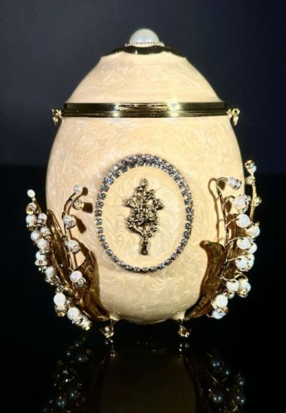 VIVIAN ALEXANDER FABERGE LILIES WEDDING EGG PURSE