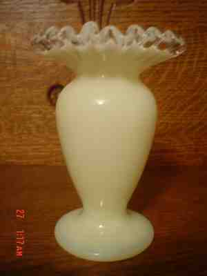 FENTON IVORY CREST 4" VASE CIRCA 1940 - 1941 - CUSTARD GLASS - EXTREMELY RARE!