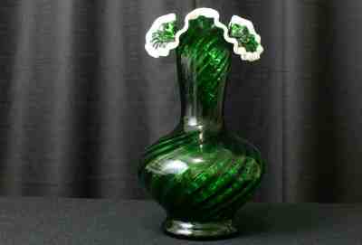 Vintage Fenton Glass 11 1/4