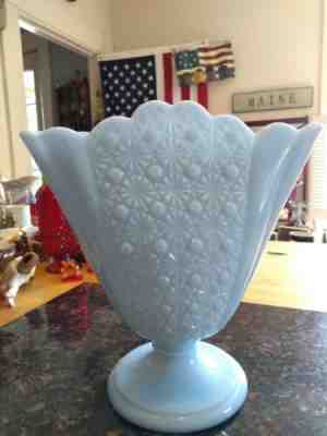 Vintage Mid Century Fenton Milk Glass store Daisy and Button Fan Vase