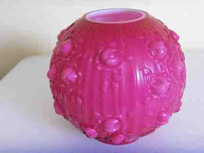 RARE 1981 FENTON DUSTY ROSE OVERLAY “ROSES / CABBAGE ROSE”  BALL LAMP SHADE 