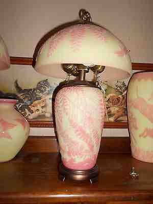 Fenton Glass KelseyMurphy Robert Bomkamp Lamp Sandcarved Cameo