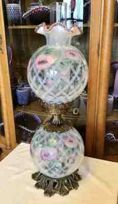 VERY RARE FENTON TRELLIS DX DIAMOND OPTIC GONE WITH THE WIND LAMP