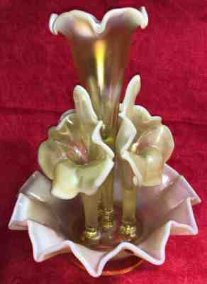 VTG Fenton Art Glass 4 Horn Epergne Topaz Opalescent Stretch Glass Vaseline 1997