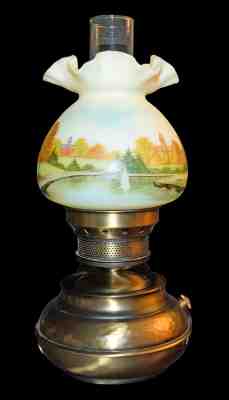 Fenton Ohio State Hand-Painted  #7204 Hammered Colonial Lamp with Alumni Logo