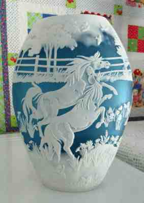 FENTON ART GLASS VASE #6 OF 12 SAND CARVED "BEGINNINGS"  KELSEY AND BOMKAMP 2011