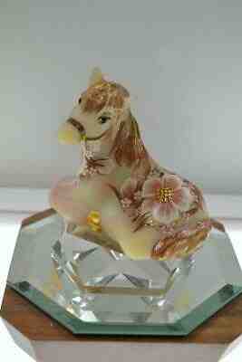 Fenton HORSE Yellow Burmese Satin PEACH MONOCHROMATIC V Curren OOAK FREEusaSH